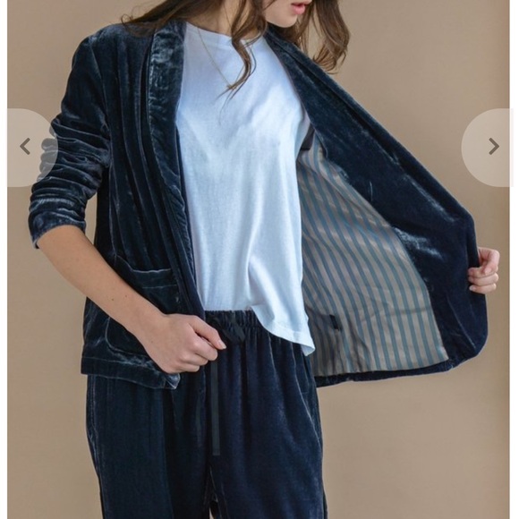 Xirena Grayson velvet blazer - Picture 7 of 7